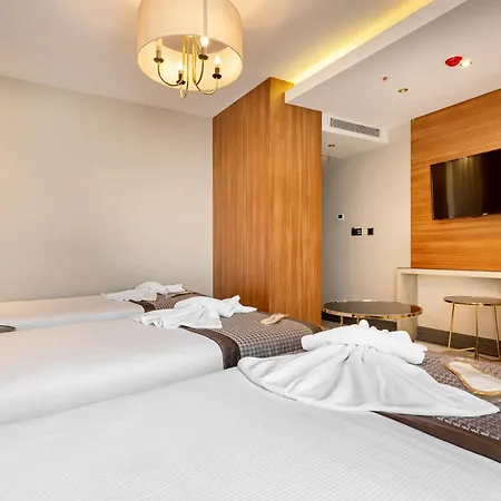 Santra Hotel 2*